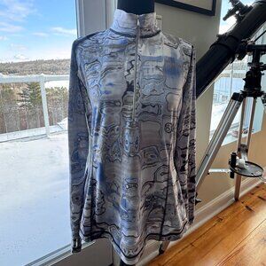 Sno Skin 1/4 zip top. Size L. Blue grey